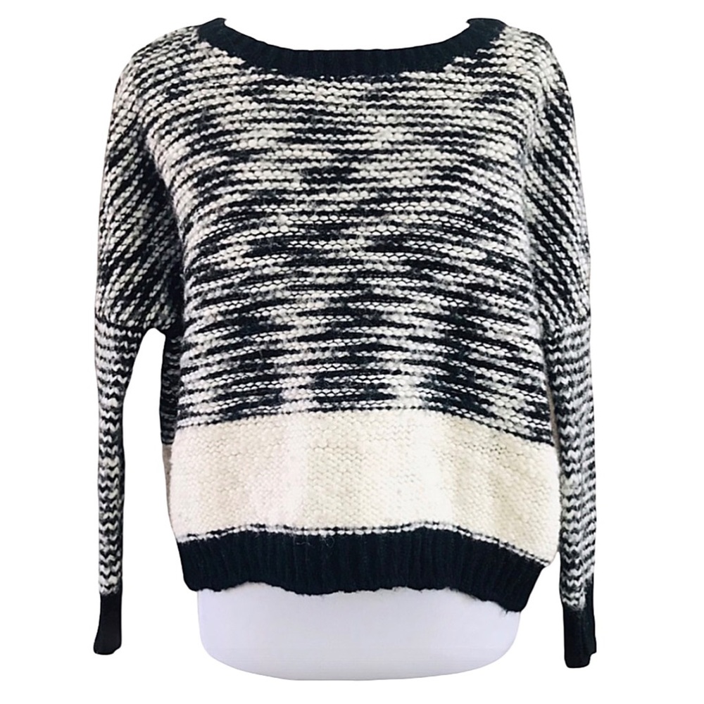Trouve Black & White Color Block Cozy Chunky Knit Crew Neck Sweater Sz Large EUC